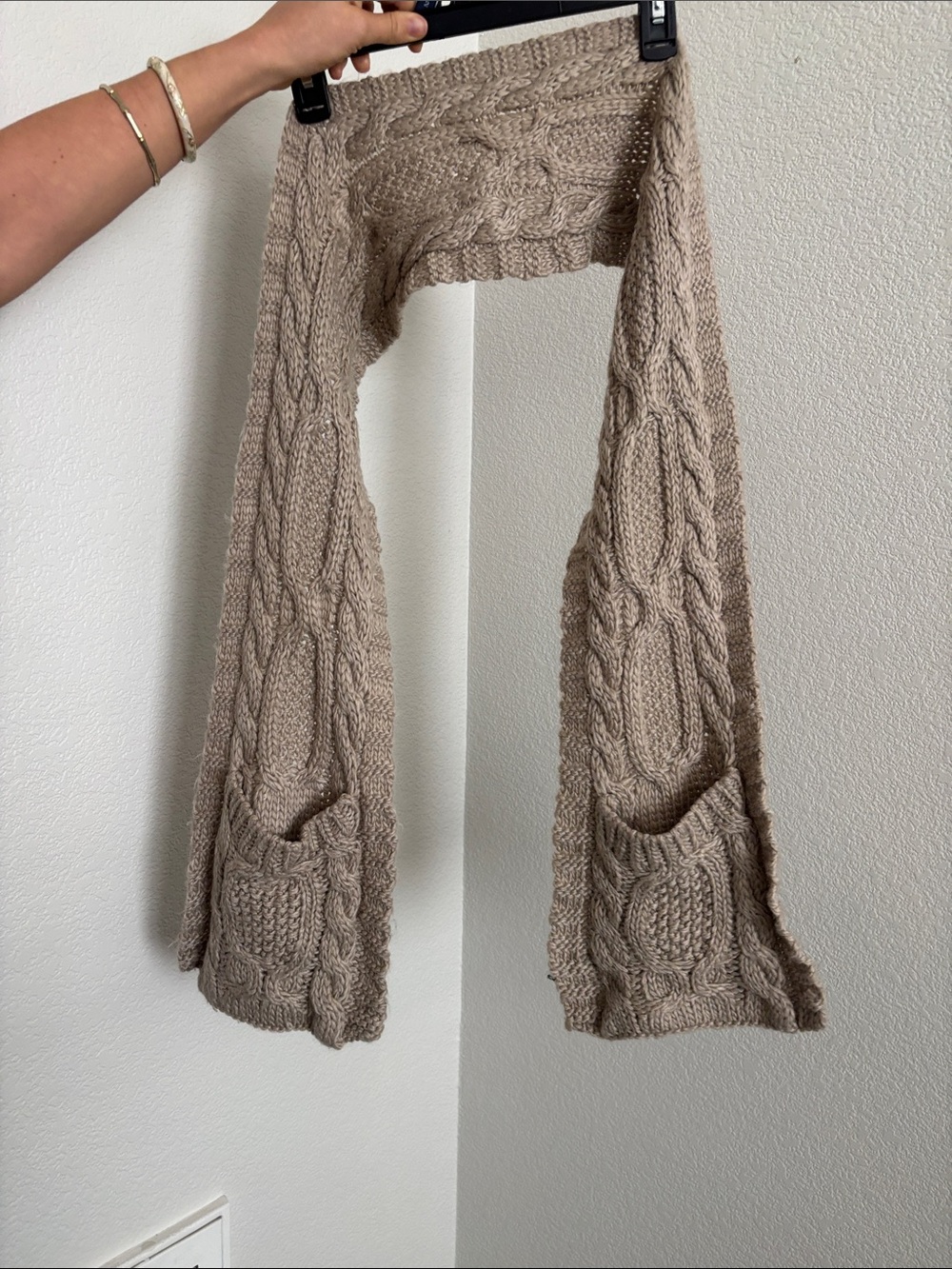 Cable Knit Pocket Scarf - Taupe